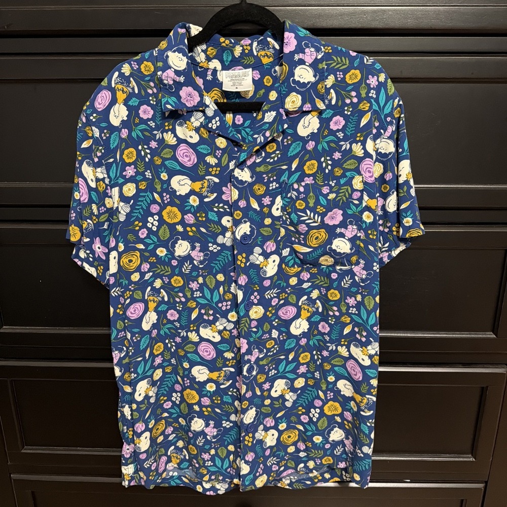 Peanuts Snoopy Woodstock Floral Rayon Hawaiian Shirt Men's Size S‎ Casual Button